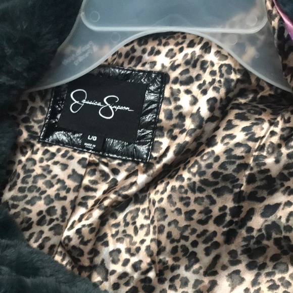 Jessica Simpson Faux Fur Leopard Lined Jacket - Picture 8 of 8